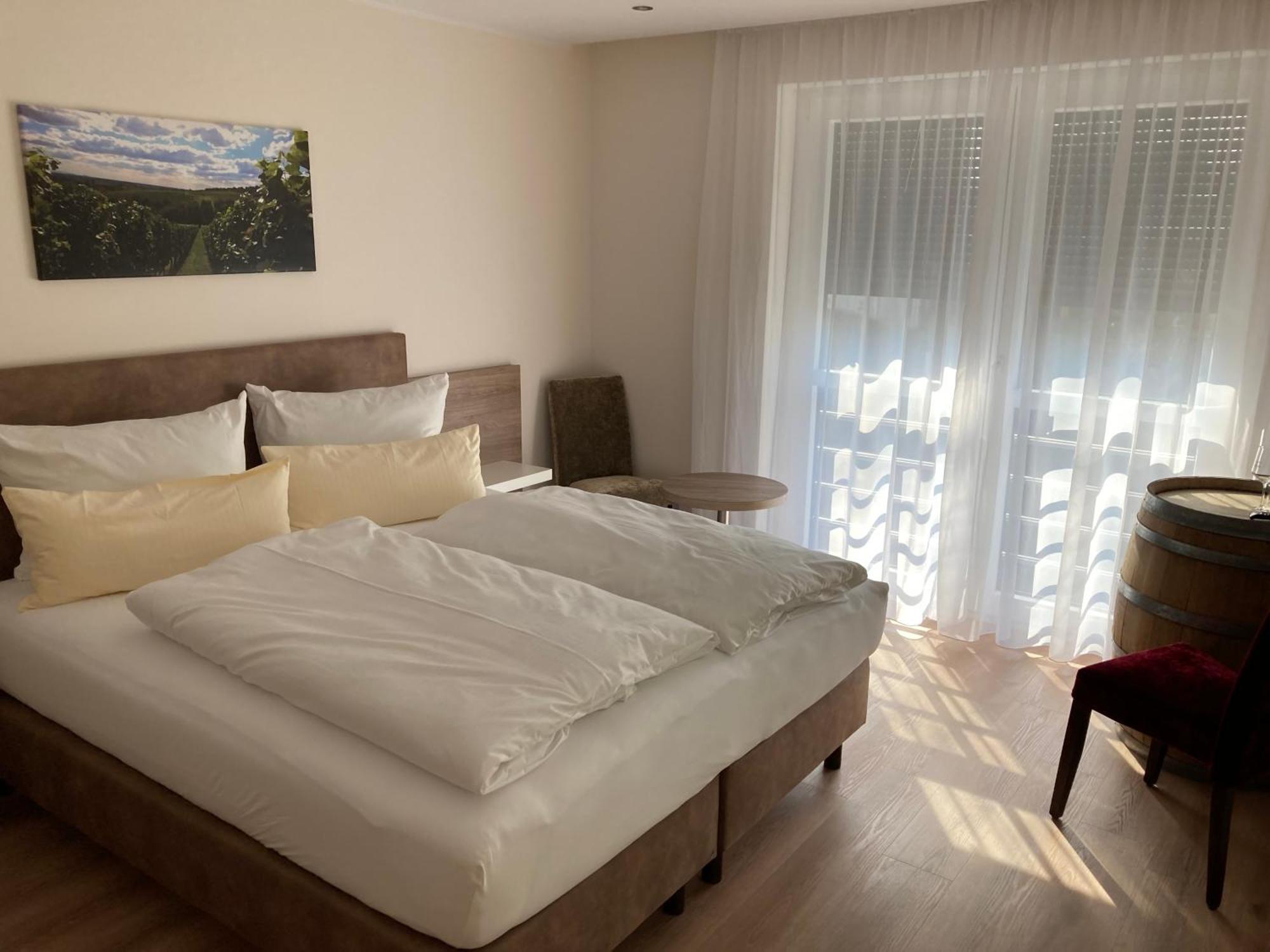 Gaestehaus Zum Weintraum Eimsheim Екстериор снимка
