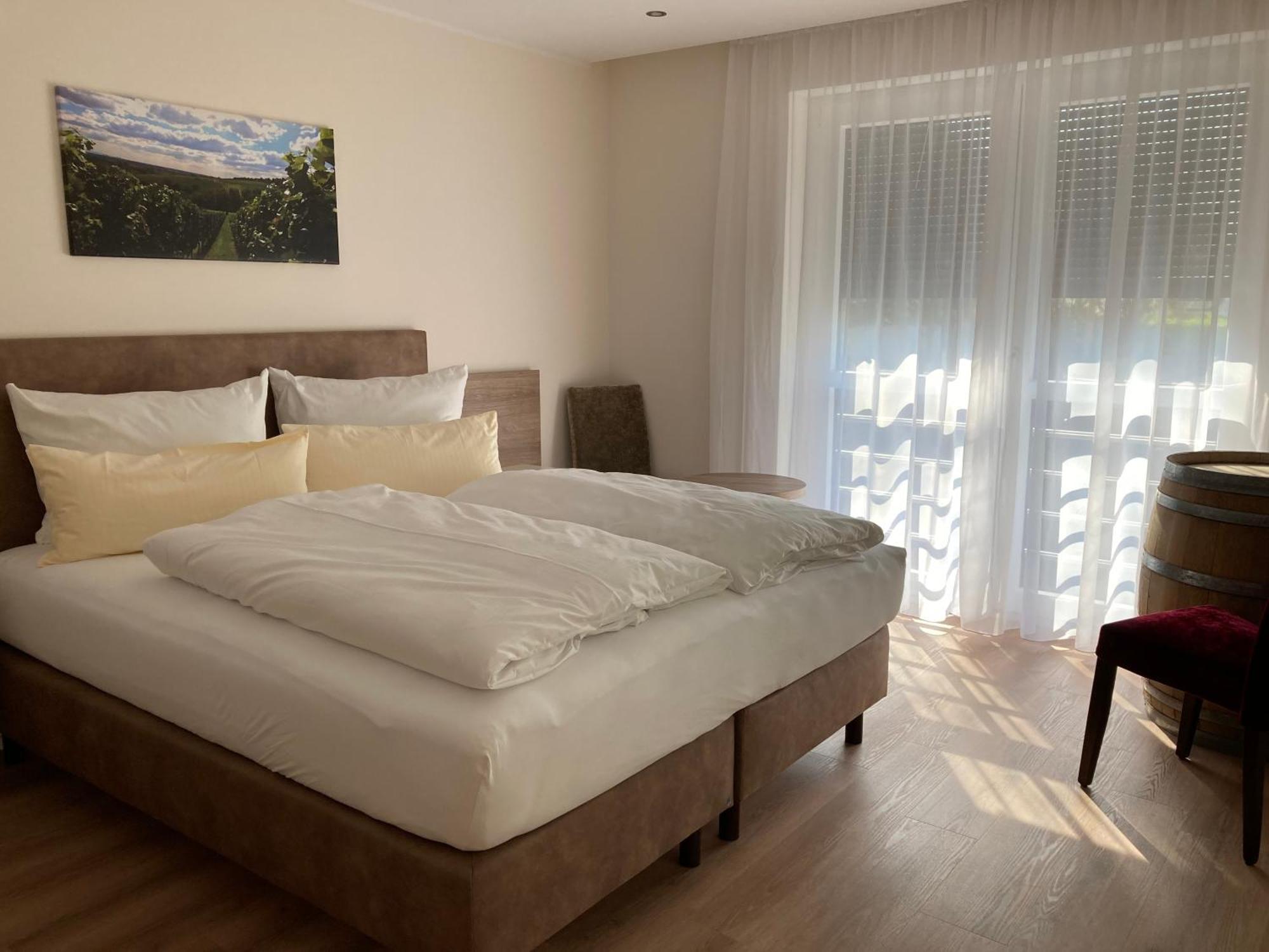 Gaestehaus Zum Weintraum Eimsheim Екстериор снимка